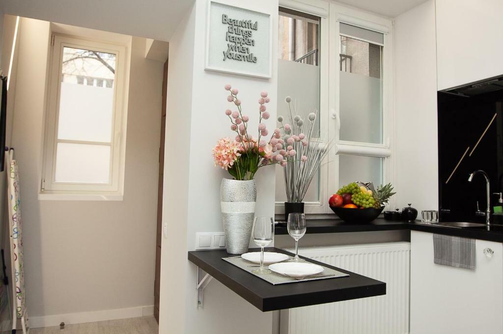 Novel Mini Apartment วอร์ซอ ภายนอก รูปภาพ