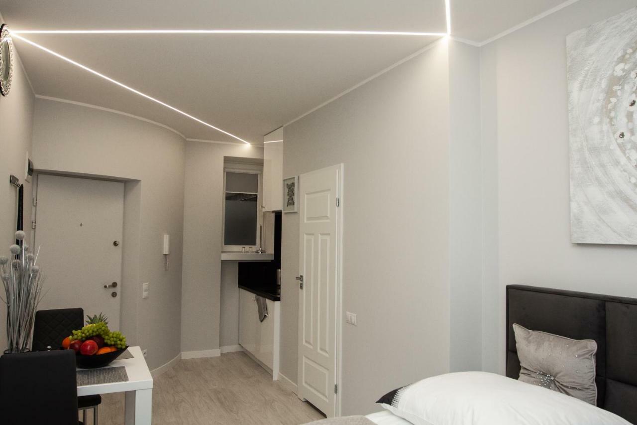 Novel Mini Apartment วอร์ซอ ภายนอก รูปภาพ